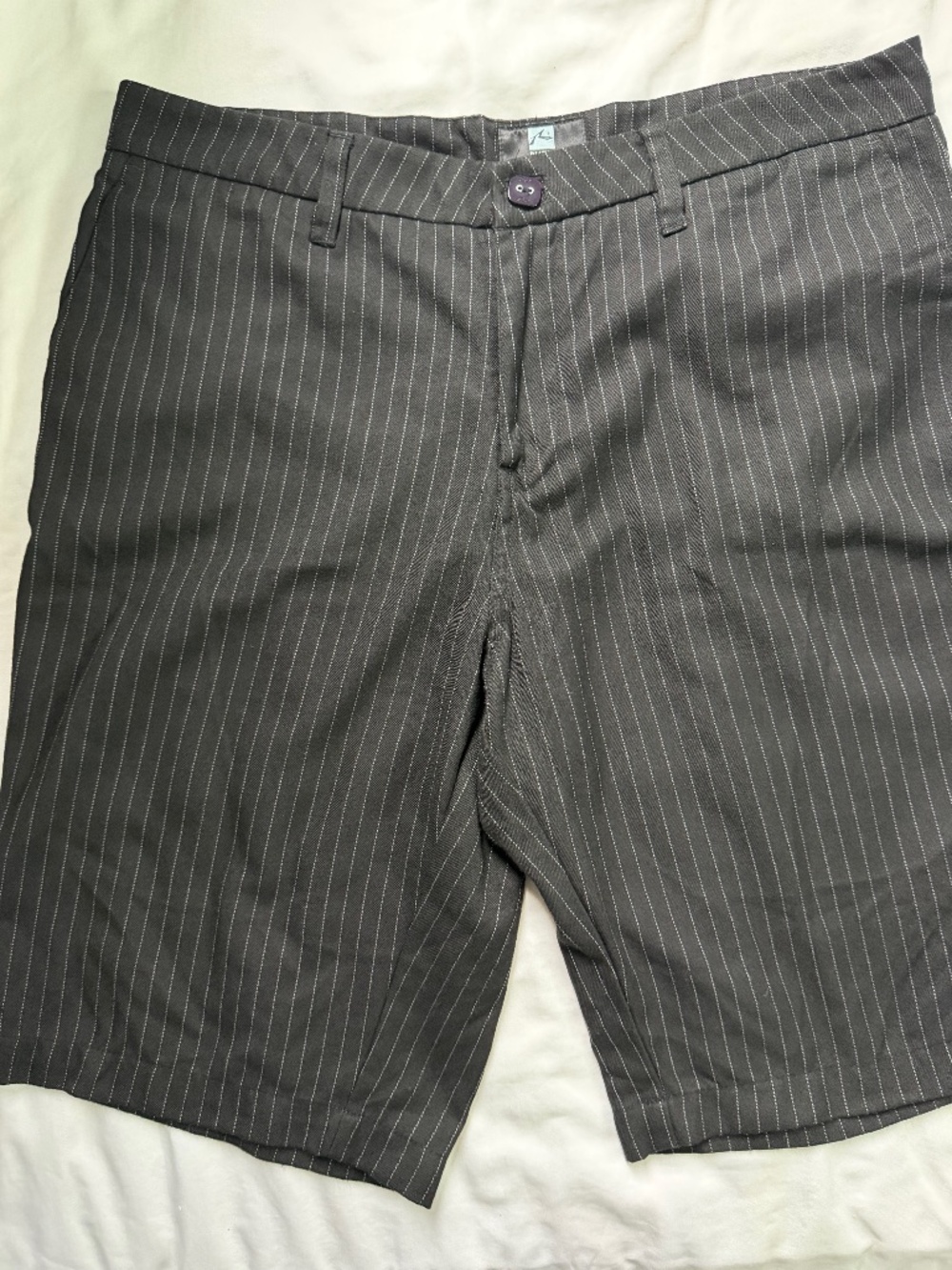 Y2K Vintage Rusty Men's Charcoal Grey Pinstripe Flat Front Casual Chino Shorts